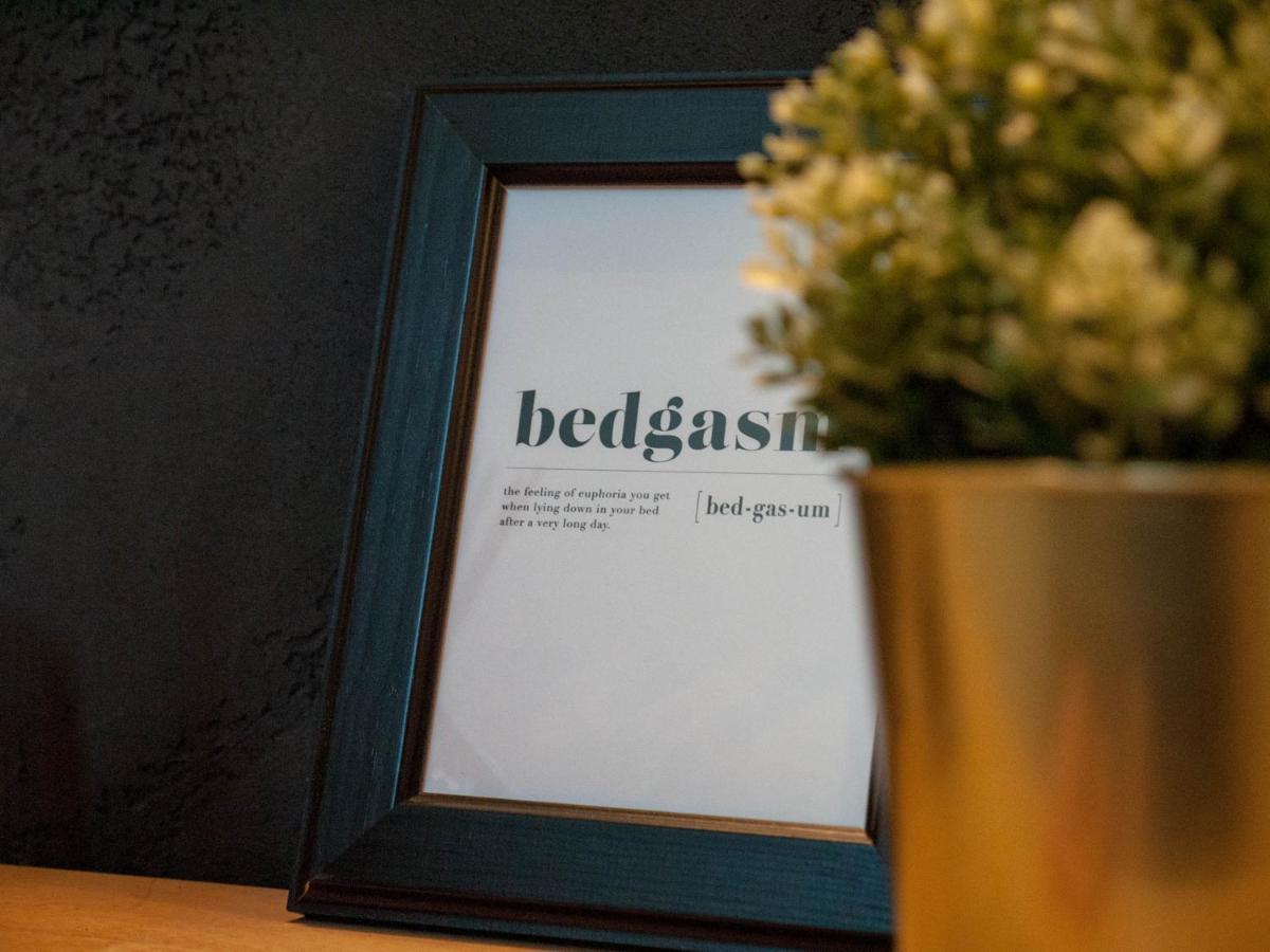 Bed Milano Linate Hotel ภายนอก รูปภาพ