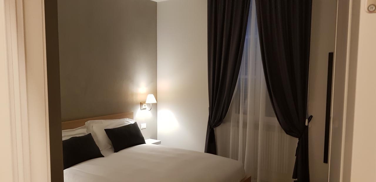 Bed Milano Linate Hotel ภายนอก รูปภาพ