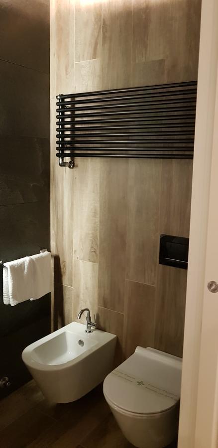 Bed Milano Linate Hotel ภายนอก รูปภาพ