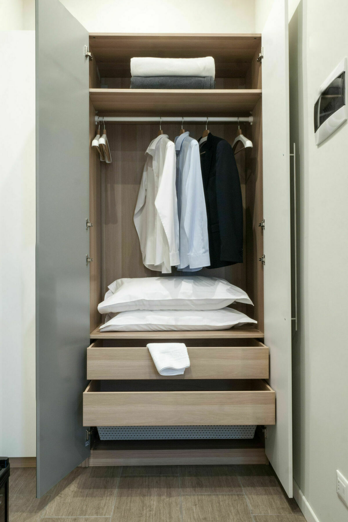 Bed Milano Linate Hotel ภายนอก รูปภาพ